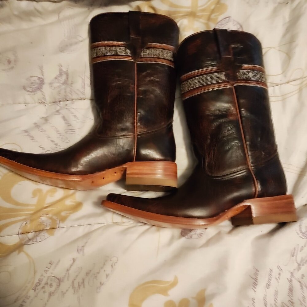 Calling All My Cowgirl! New Brown Hand Made Cowboy Boots by Dos De Oro - Picture 5 of 16